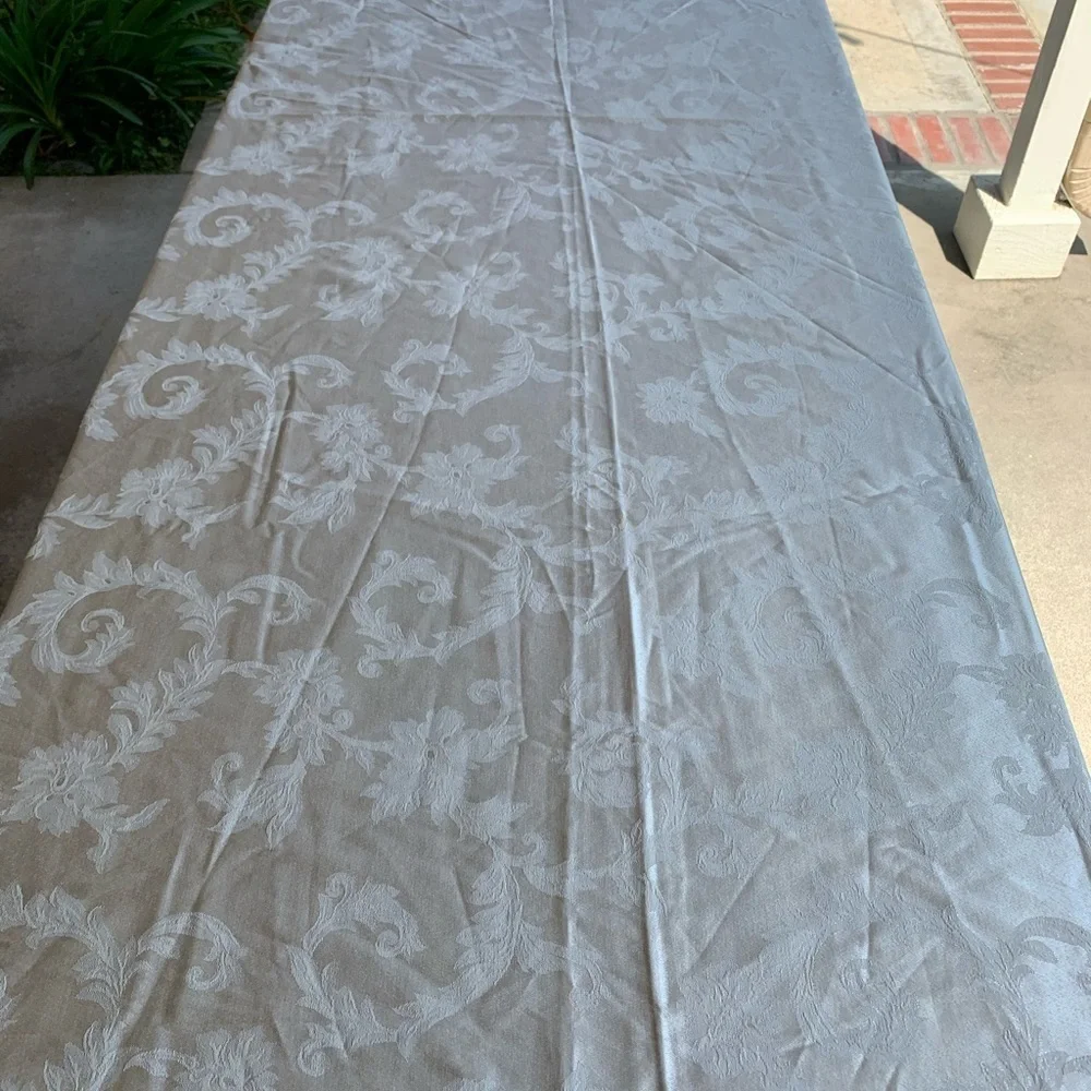 Table cloths